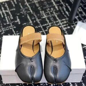 Maison Margiela Tabi Ballet Shoes 38. Vintage Leather With box New, unused